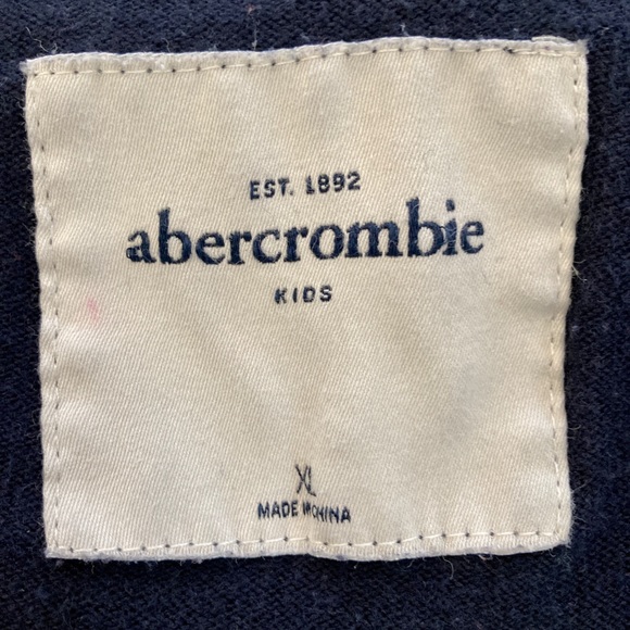 Abercrombie Kids sweater - Picture 3 of 3